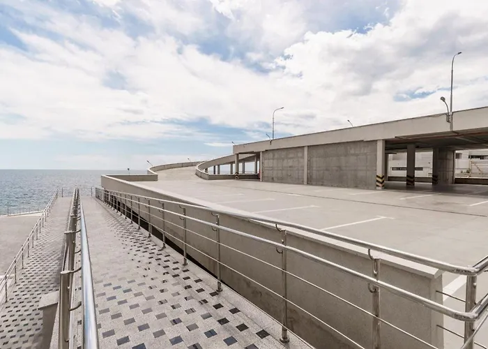 Arcadia Symphony 3-bedrooms 公寓 敖德萨