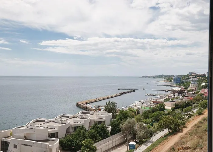 Arcadia Symphony 3-bedrooms Apartment *